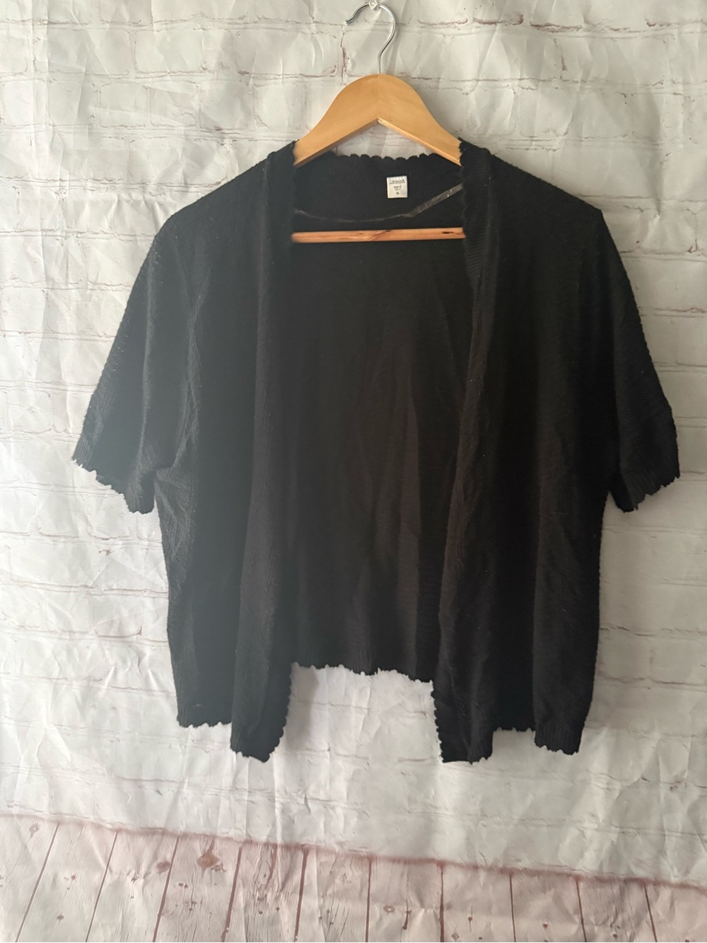 Black Lightweight Cropped Open-Front Women's XL Cardigan - Brand Unknown